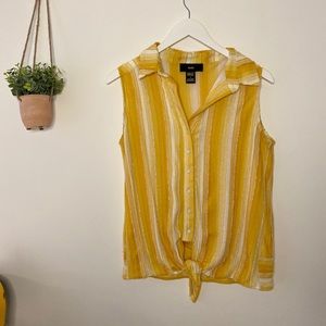 Yellow Striped Sleeveless knotted Hem Blouse Sz M